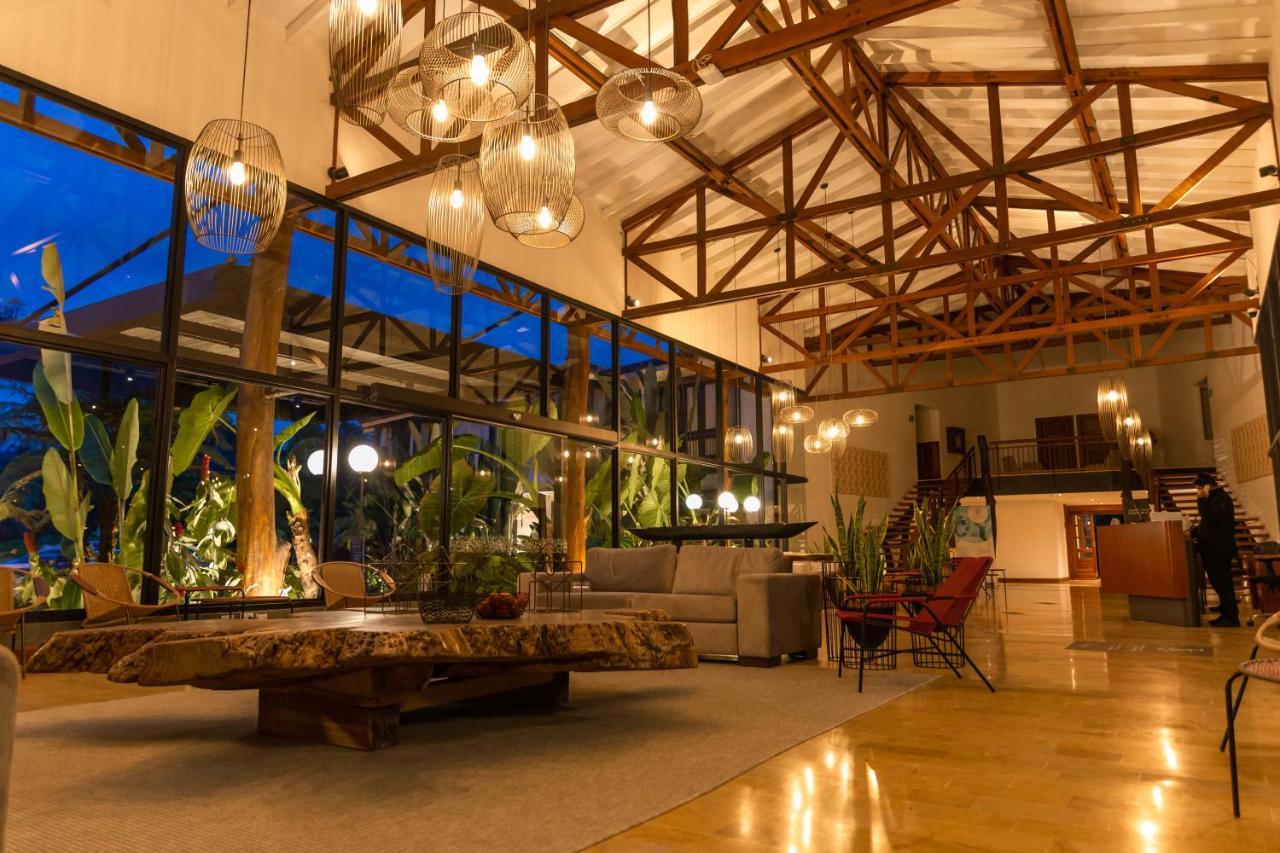 Termales El Otono Hotel Manizales Bagian luar foto The lobby of the hotel