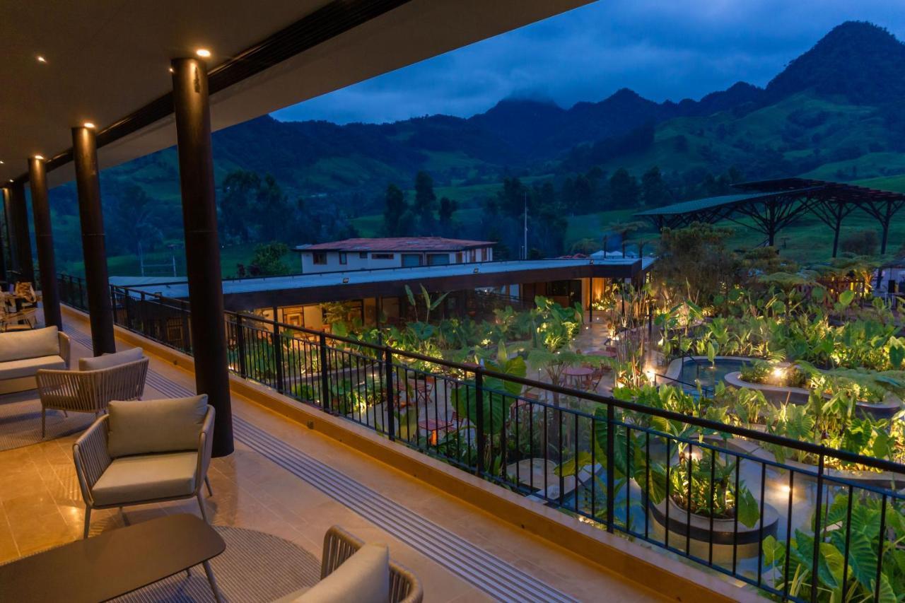 Termales El Otono Hotel Manizales Bagian luar foto View of the resort