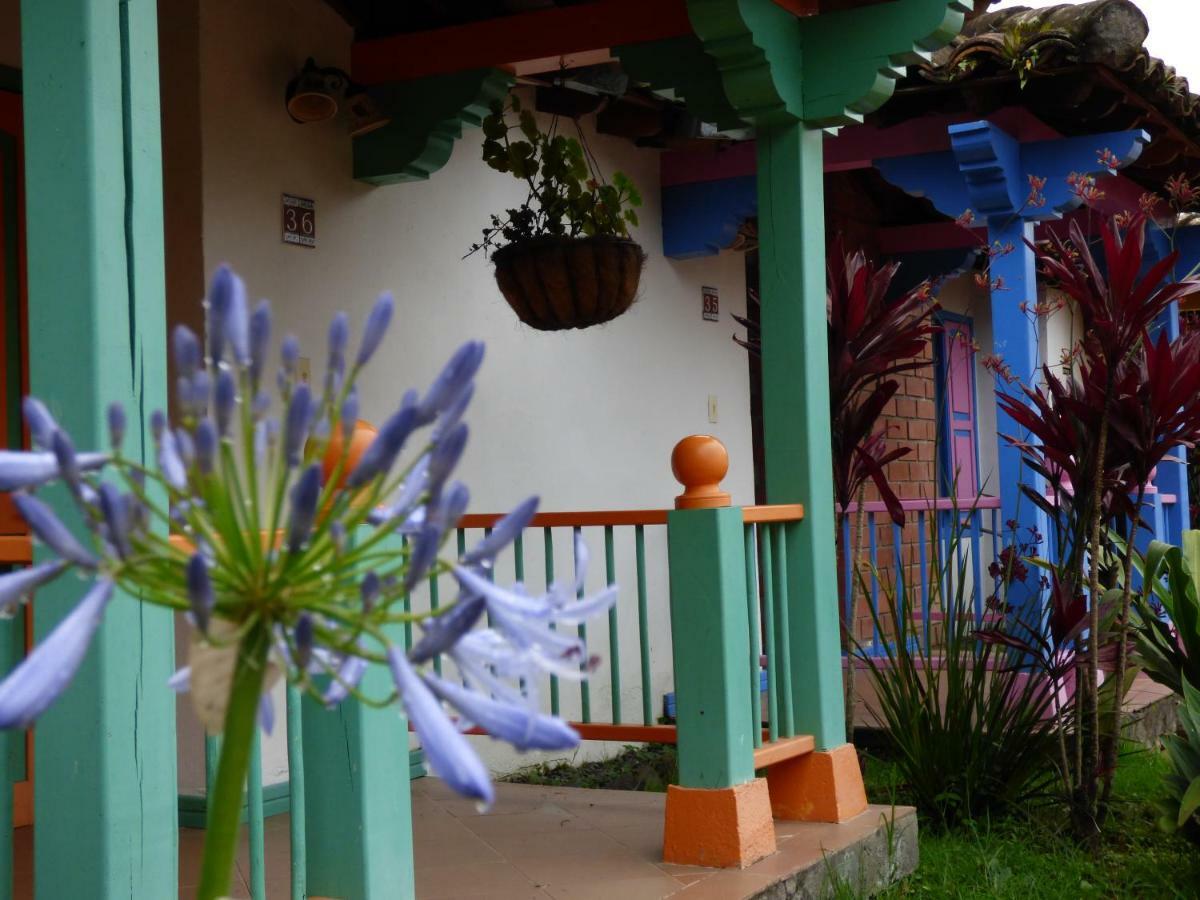 Termales El Otono Hotel Manizales Bagian luar foto A typical house in San Agustín Village